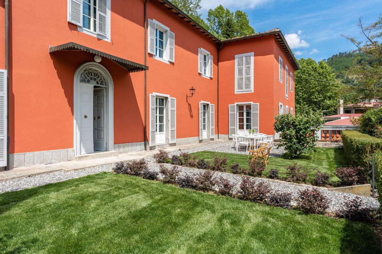 Brecht Villa Bagni di Lucca